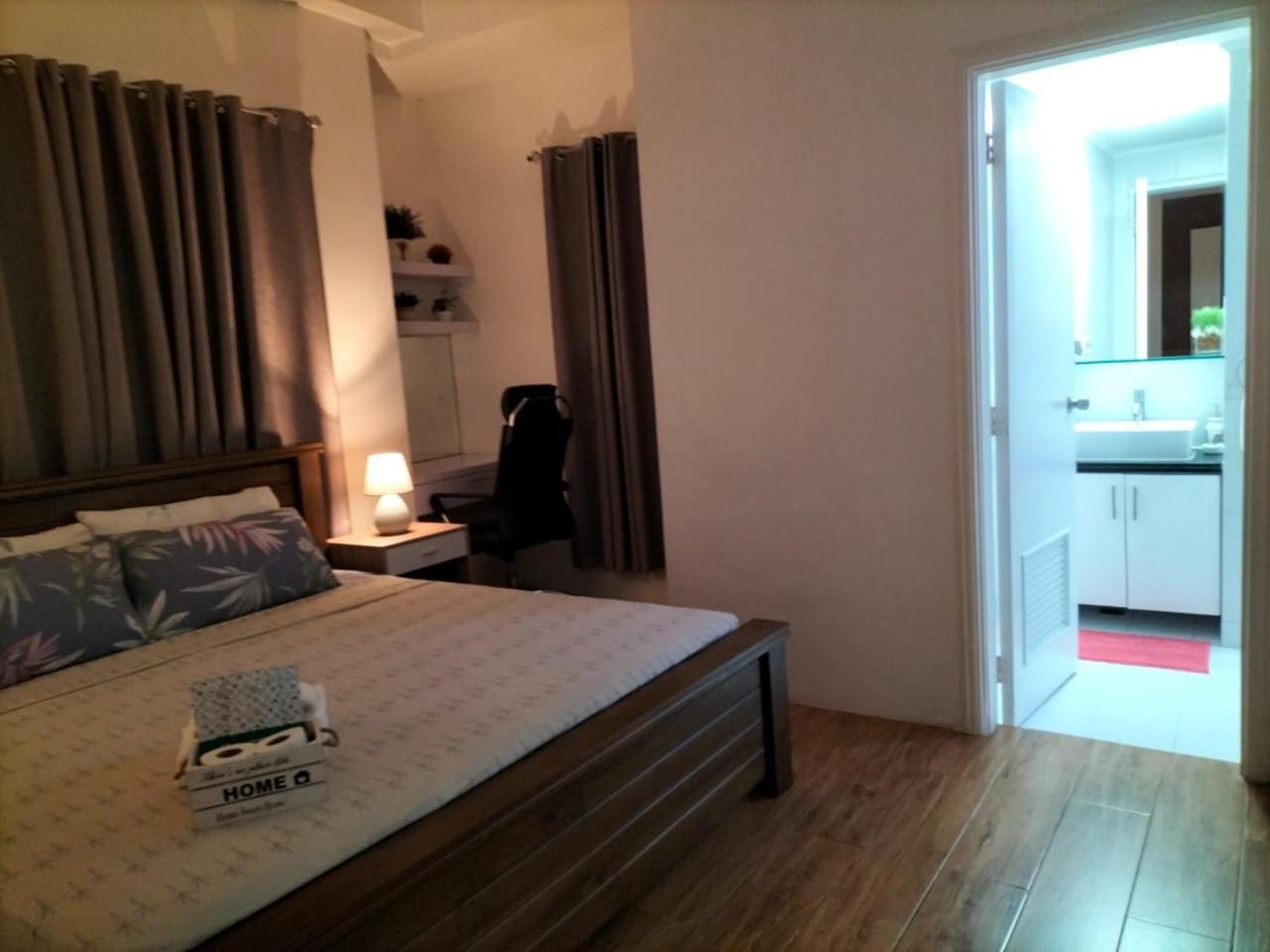 Luxury Spacious 2Br In Salcedo Village มะนิลา ภายนอก รูปภาพ